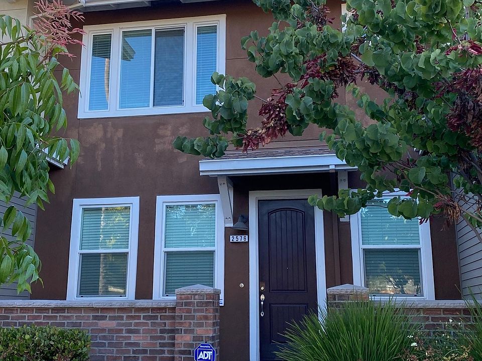 Exterior Front of this 2 Story Townhome in Mountain View
