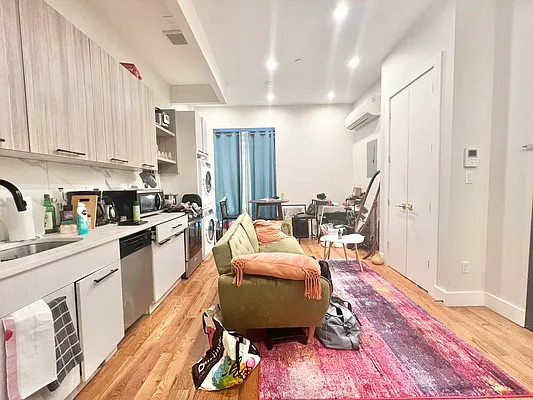 Rented by Doorway NYC, LLC | media 13