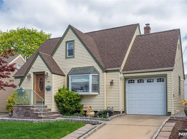 481 Wilson Ave, Lyndhurst, NJ 07071