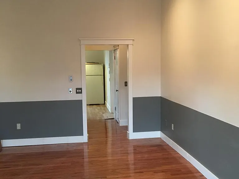 29 Clinton St #3 — Photo 5