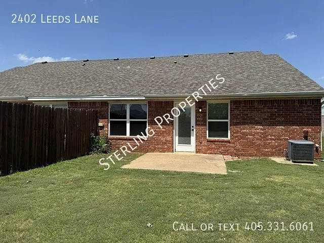2402 Leeds Ln — Photo 33