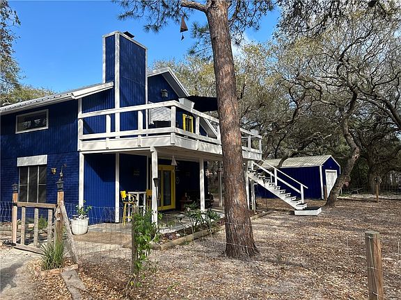 3rd image of 2153 6th St