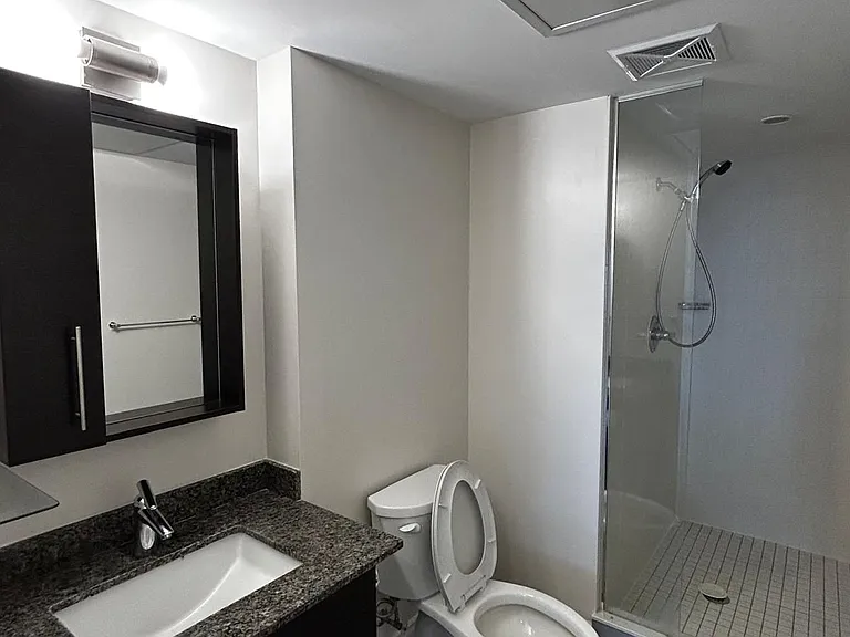 233 S Park Rd #611 — Photo 34
