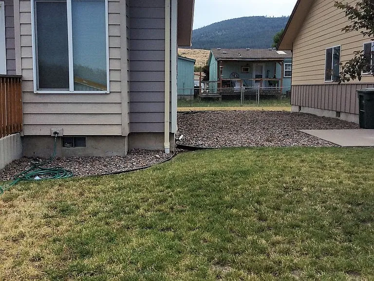 2210 Jakob Ave — Photo 26
