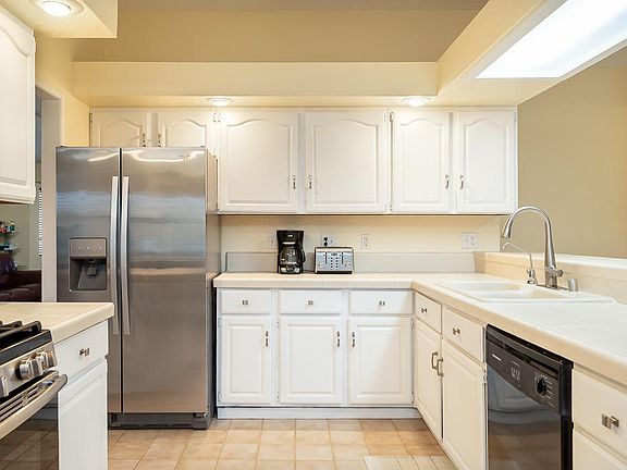 4th image of 9651 Brookline Ave