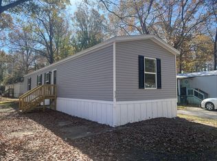 855 Washington Post Rd #317, New Bern, NC 28562