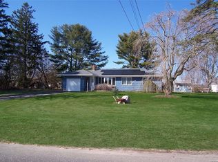 2788 River Rd, Calverton, NY 11933