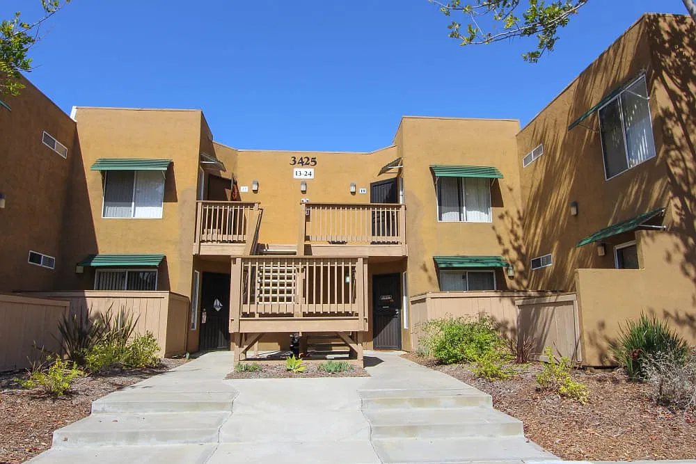 Beech St. Knolls - Military Housing — Photo 1