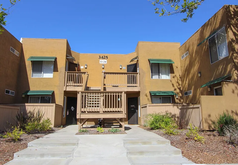 Beech St. Knolls - Military Housing