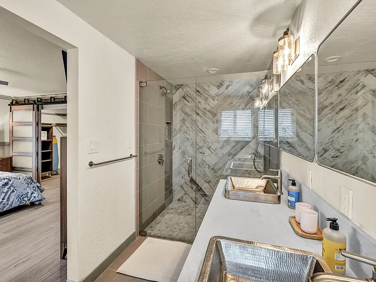 13745 Kewanna Trl — Photo 31