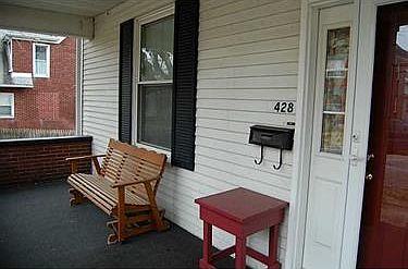 2nd image of 428 Green St