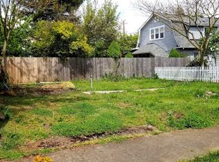 SE Long St, Portland, OR 97236