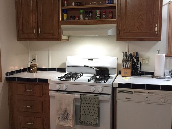 Kitchen view 2 with new Gas stove