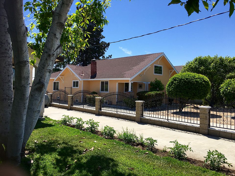 1st image of 5742 N Charlotte Ave