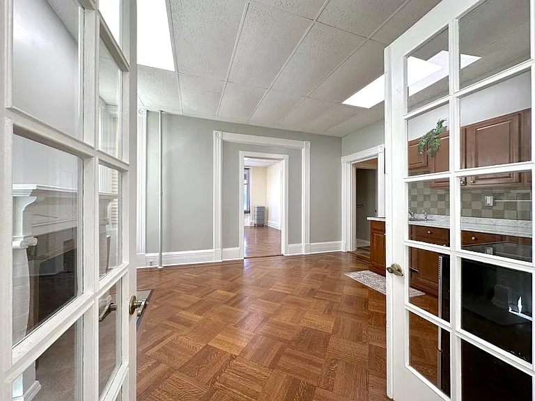 152 Grand St #1 — Photo 3