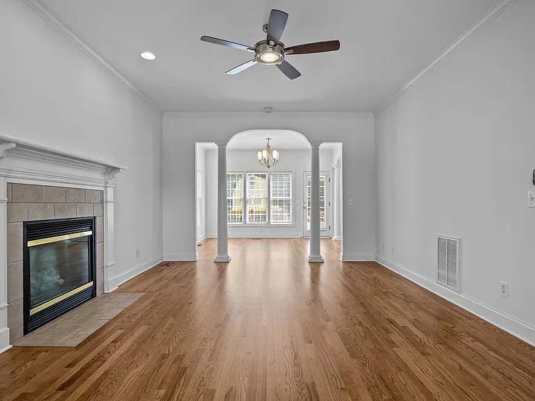 1325 Old Regent Dr — Photo 14