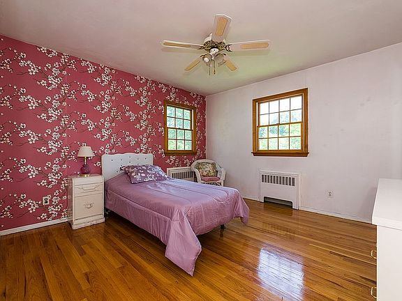 2nd image of 65 Magerus St