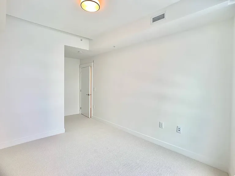 7638 Cambie St #308 — Photo 10