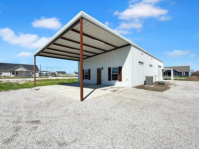 6025 Piper Anne St — Photo 12