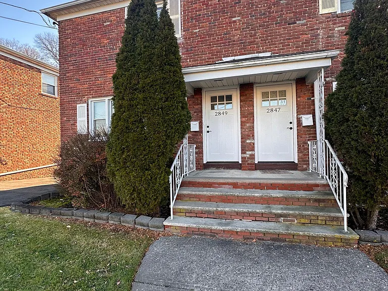 2849 Willard Pl — Photo 1