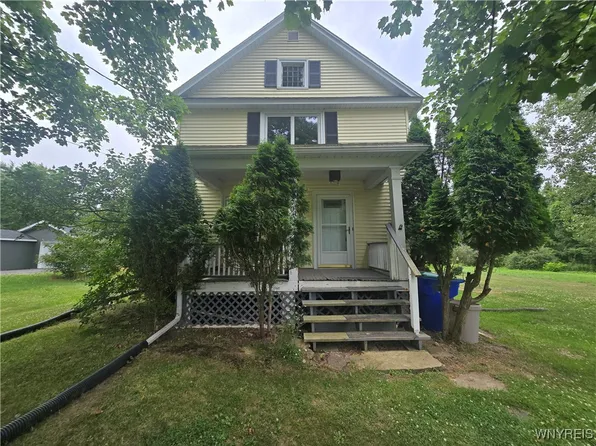 3470 Hindsburg Rd, Albion, NY 14411