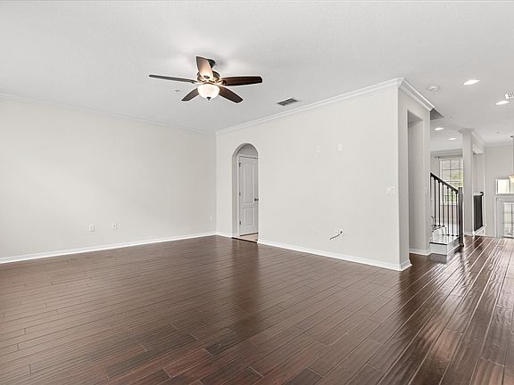 5th image of 2046 Prospect Ave #1