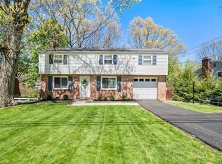 124 Skylark Dr, Glenshaw, PA