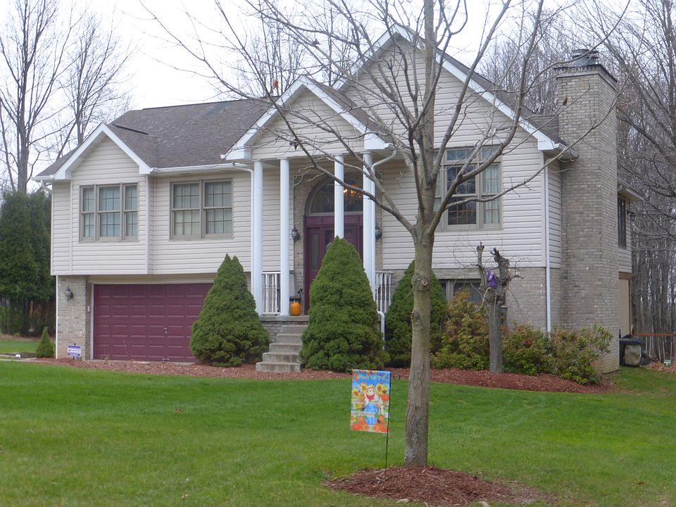 1st image of 282 Sawmill Run Rd
