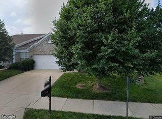 287 Arbor Place Ln, Manchester, MO 63088