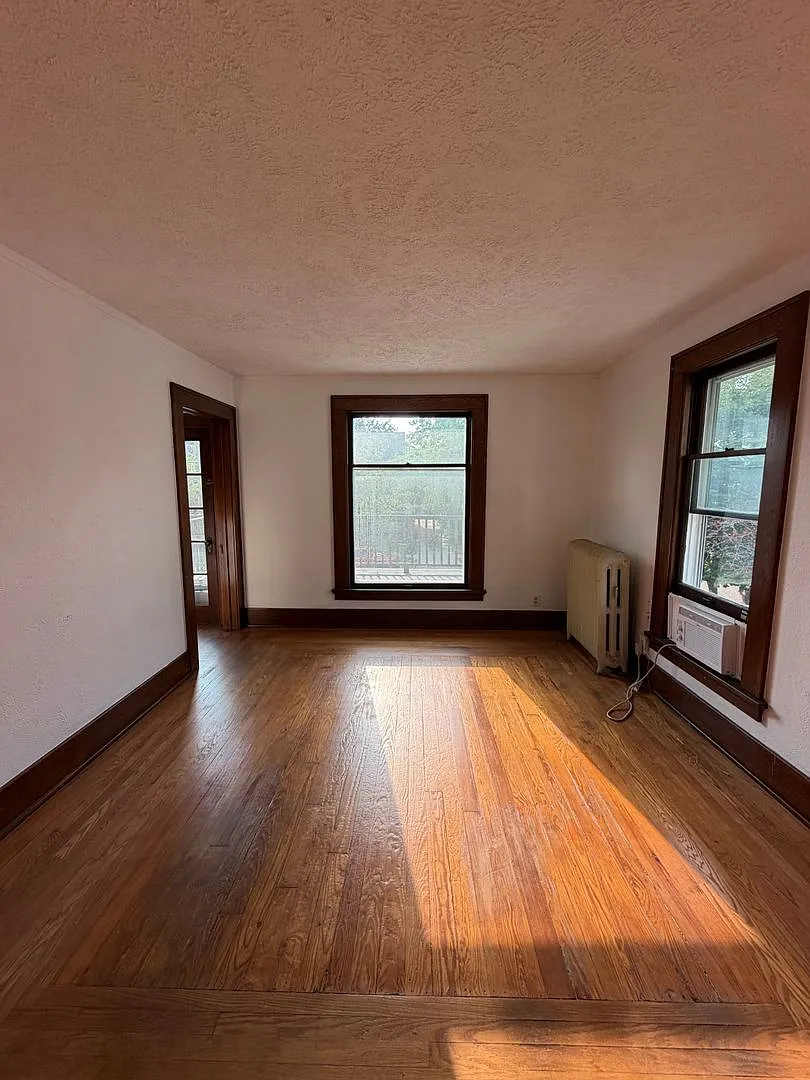 316 N Sycamore Lansing MI 48933 — Photo 3