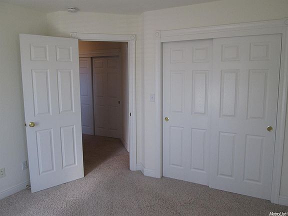 5th image of 201 Hidden Glen Dr