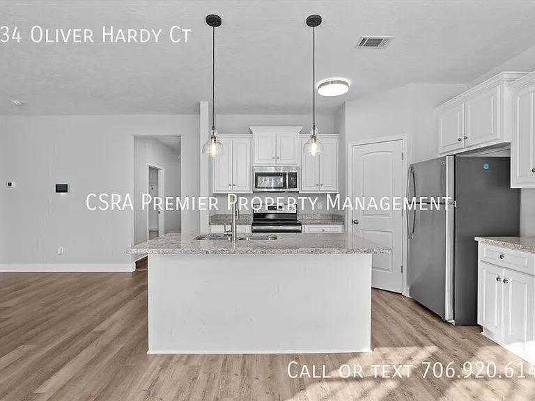 134 Oliver Hardy Ct — Photo 2