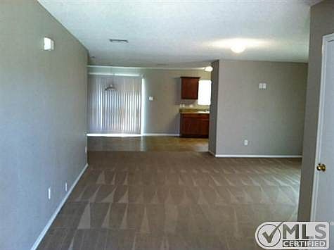 3rd image of 725 Partridge Dr