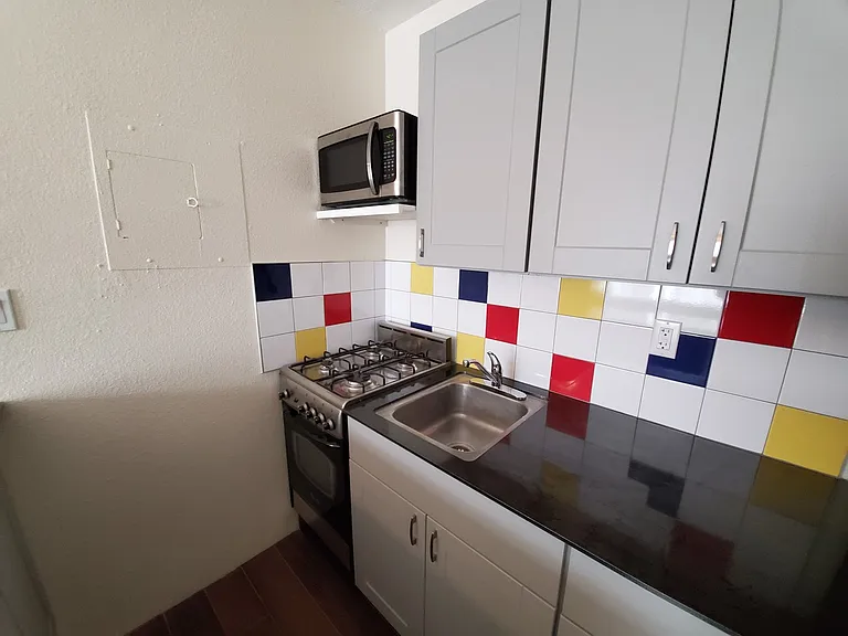 312 Vassar Dr SE — Photo 11