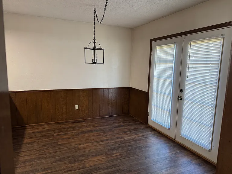 617 John F Kroutil Dr — Photo 9