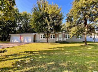 10265 Burbank St, West Frankfort, IL 62896