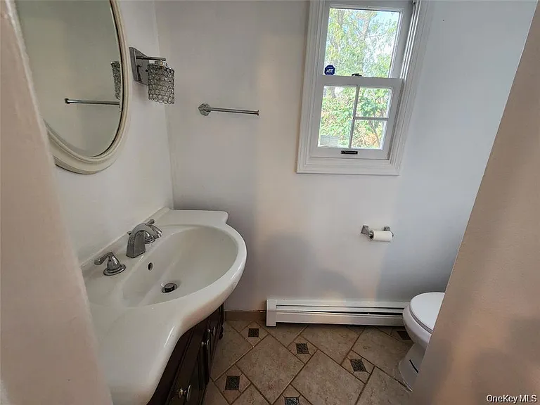 55 Holiday Park Dr — Photo 12
