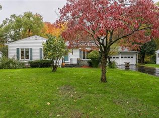103 Brook Rd, Pittsford, NY 14534