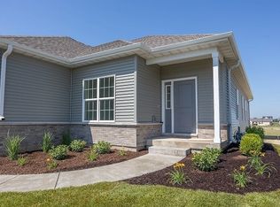 2246 Maggie Ln, Sycamore, IL 60178