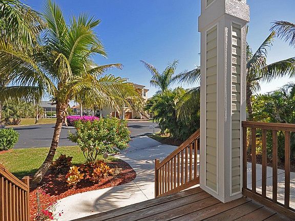 4th image of 17920 Palm Cir