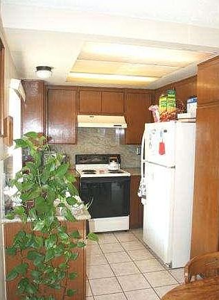 2nd image of 1505 S Raitt St #104