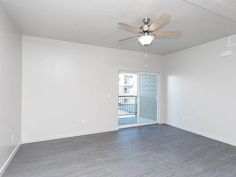 Quail Point Apartments — Photo 31