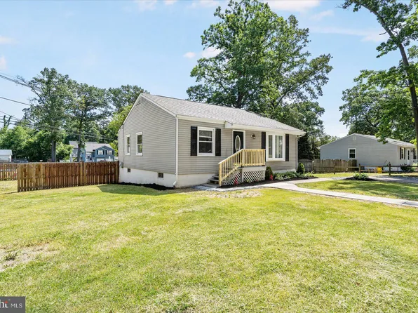 15 S Carolina Ave, Pasadena, MD 21122