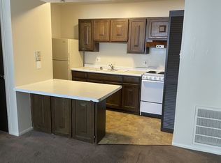 1337 SW Clay St #6, Topeka, KS 66604