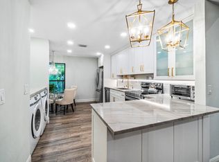 9246 Sable Ridge Cir APT B, Boca Raton, FL 33428