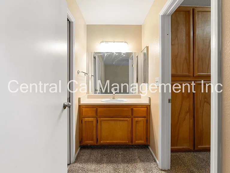 8502 Laborough Dr — Photo 17