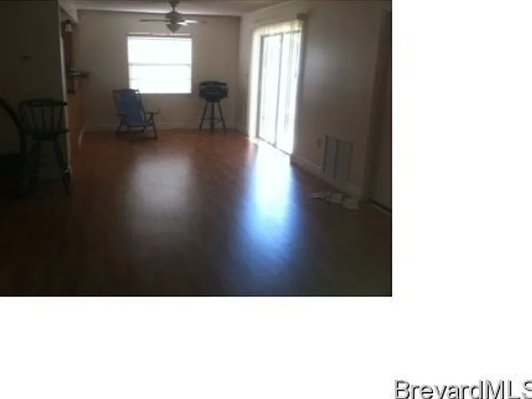 3019 Sea Gate Cir — Photo 2