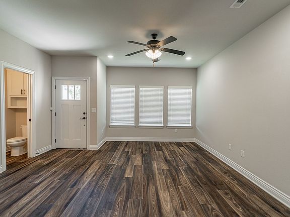 5th image of 2152 W Moore Ln