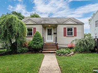 9 Livingston St, Clifton, NJ