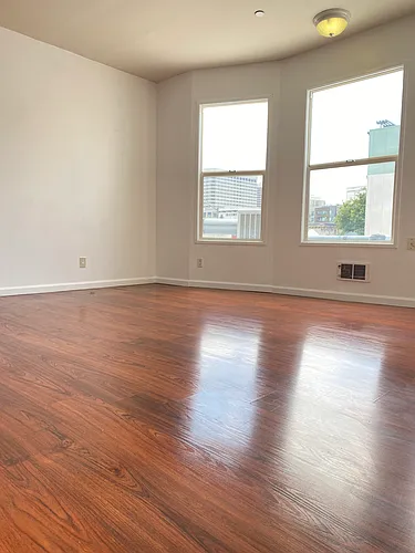 2445 Telegraph Ave #204 Photo 1